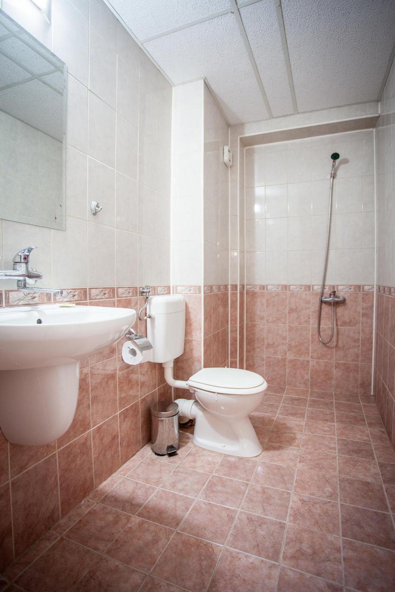 Hotel Rahovets Gorna Oryakhovitsa Quarto foto